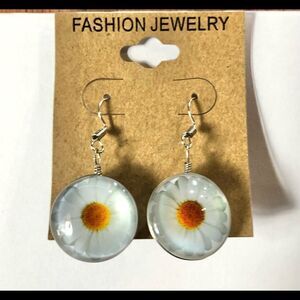 Fashion Jewelry White and Orange Earrings for Stylish Occasions